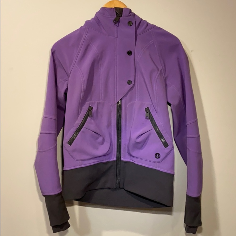 Escapade Lululemon Jacket.